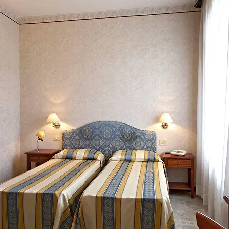 Moderno Hotel