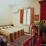 Moderno 3* سيينا