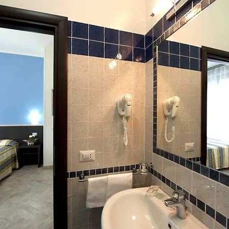 Hotel Moderno 3*