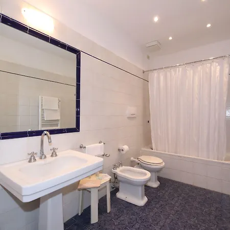 Moderno Hotel Siena