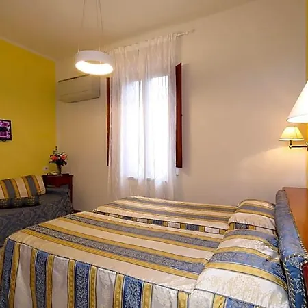 Hotel Moderno Siena