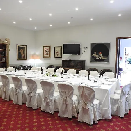 Hotel Moderno 3*