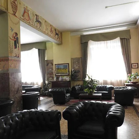 Hotel Moderno 3*