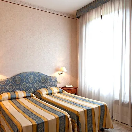 Moderno Hotel