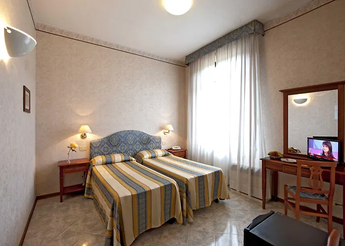Moderno Hotel Siena